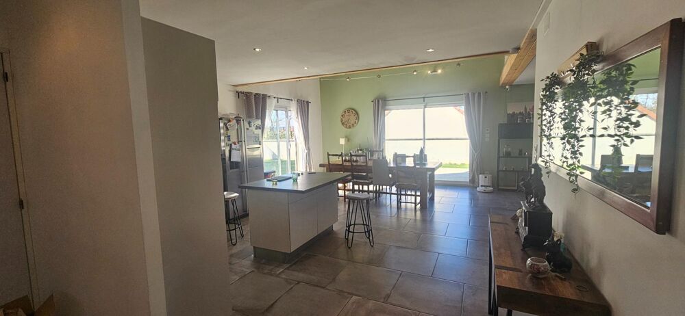 Vente Maison Maison familiale récente avec 4 Chambres. Argilly
