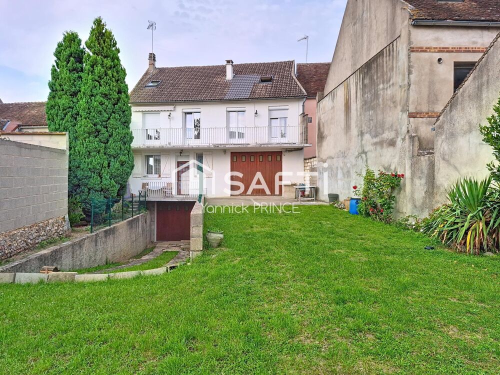 Vente Maison Maison familiale avec T2( 48m2) et garage de 100m2 Sens