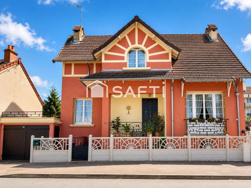 Vente Maison Maison individuelle 7 pièces en plein cœur de Digoin avec jardin Digoin