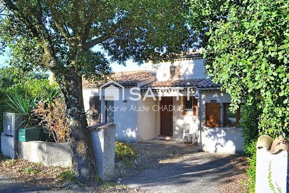 Maison T6 -136 m2 jardin constructible 1750 m2, forage