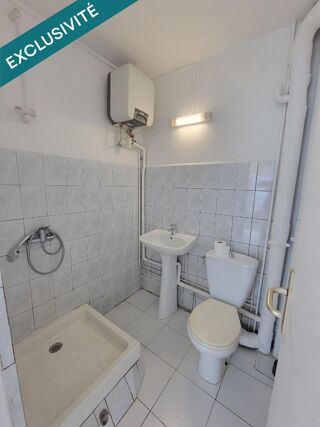  Immeuble à vendre 143 m²