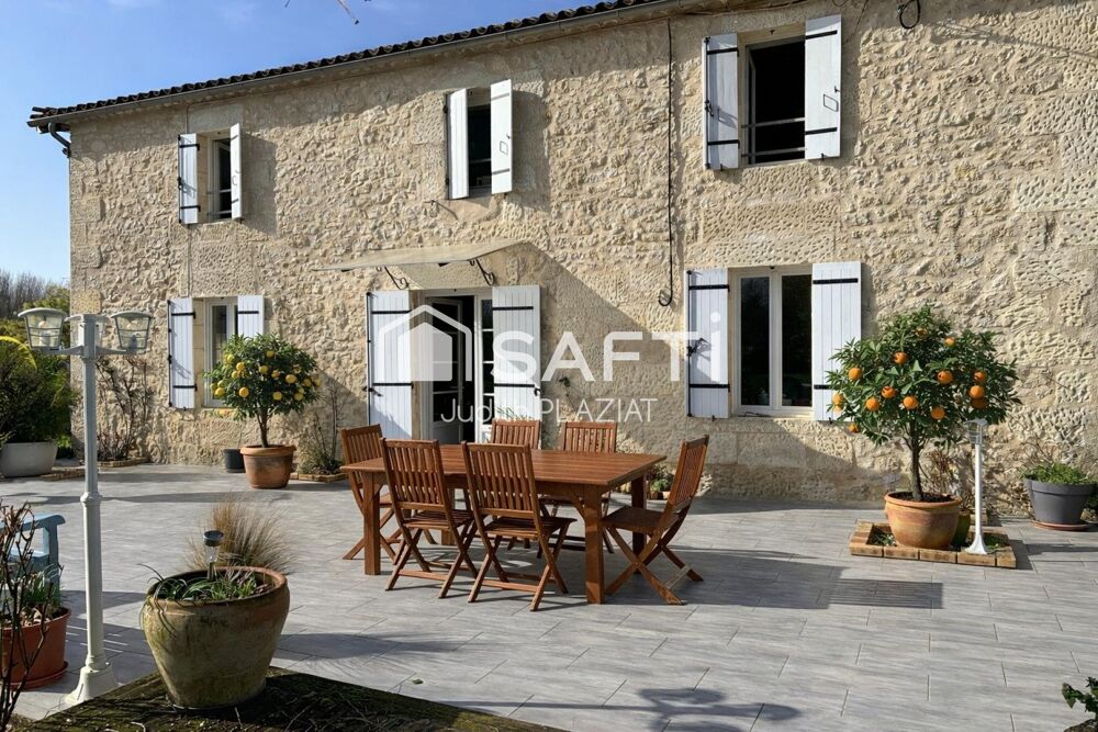 Vente Maison Maison en pierre entourée de verdure Montignac