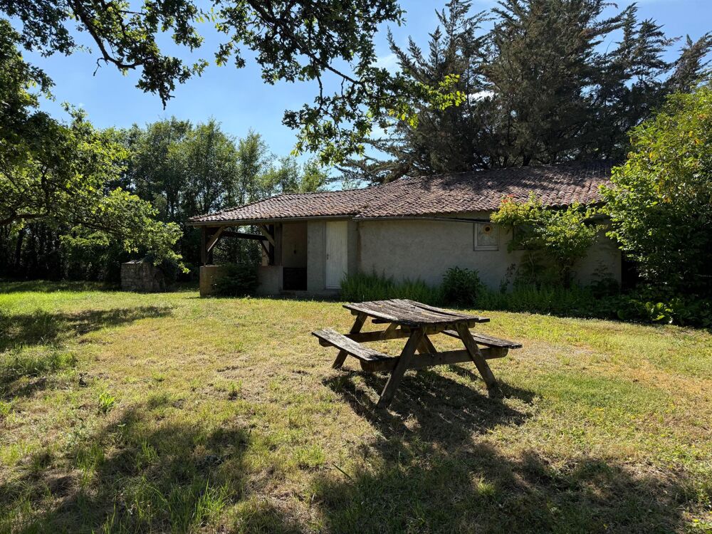 à vendre  Propriété/château Monnières (44690)