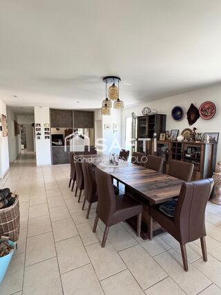  Maison  vendre 5 pices 207 m