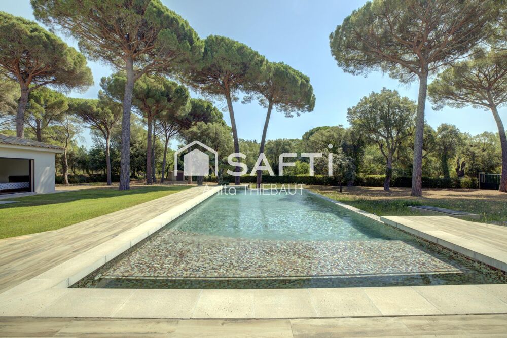 ROQUEBRUNE SUR ARGENS - Maison principale 268m² et maison annexe 75m2 sur terrain d'1 hectare au calme absolu