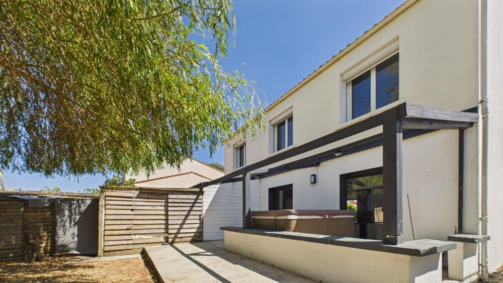 Maison 4 pièces 136 m² · à Saint-Xandre · 136 m² · 478 000 €