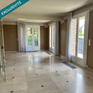  Maison  vendre 8 pices 220 m