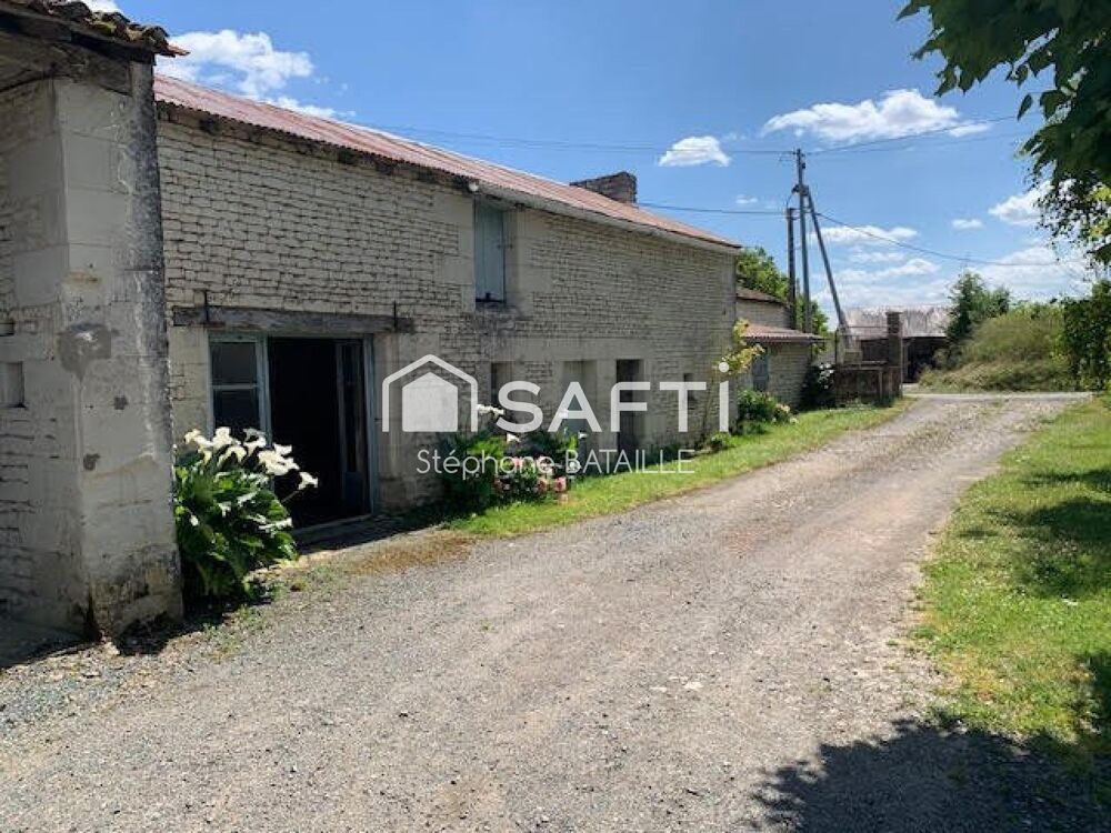 Vente Maison Ancien corps de ferme avec dépendances – Terrain 5660 m² – Saires (86420) Saires