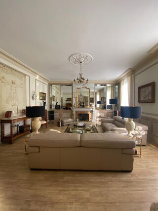  Maison � vendre 12 pi�ces 340 m�