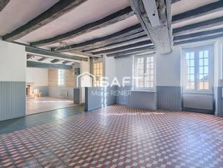 Vente Maison Ancienne crêperie avec logement et jardin à 5 km de Baugé Pontigne
