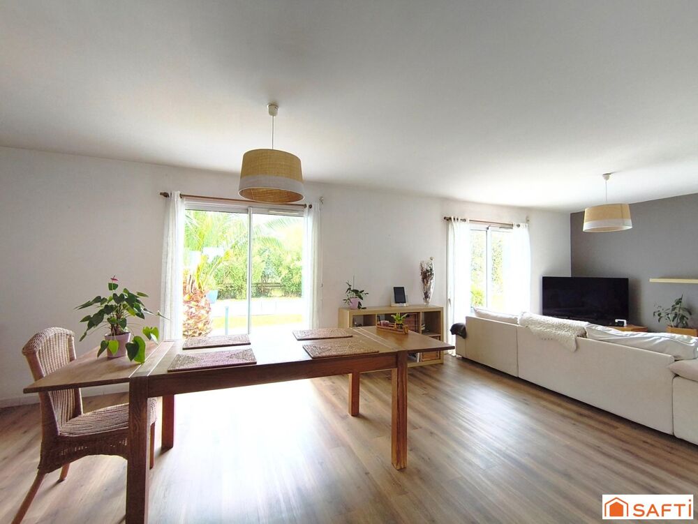 Maison lumineuse avec piscine et proche commodités