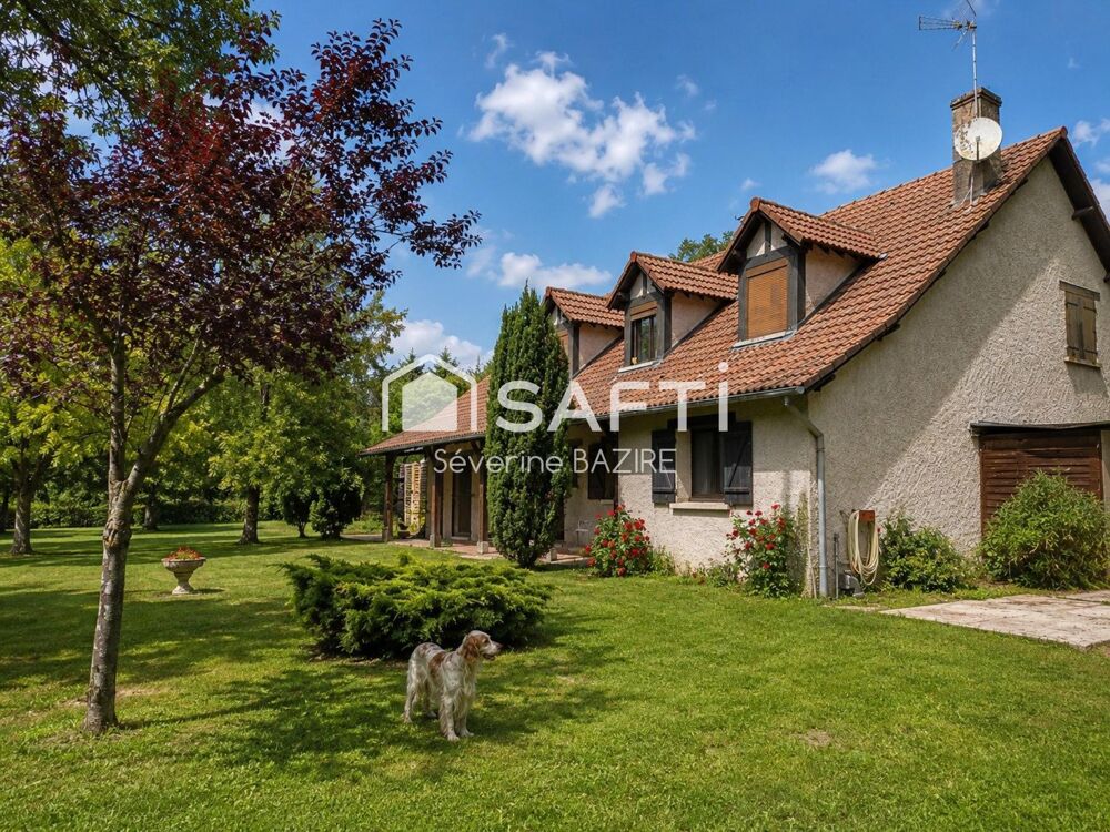 Propriété de caractère avec 2 hectares