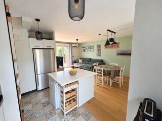 Vente Appartement À Bayonne, un T4 esprit maison et deux terrasses Bayonne