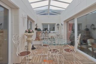  Maison  vendre 12 pices 357 m