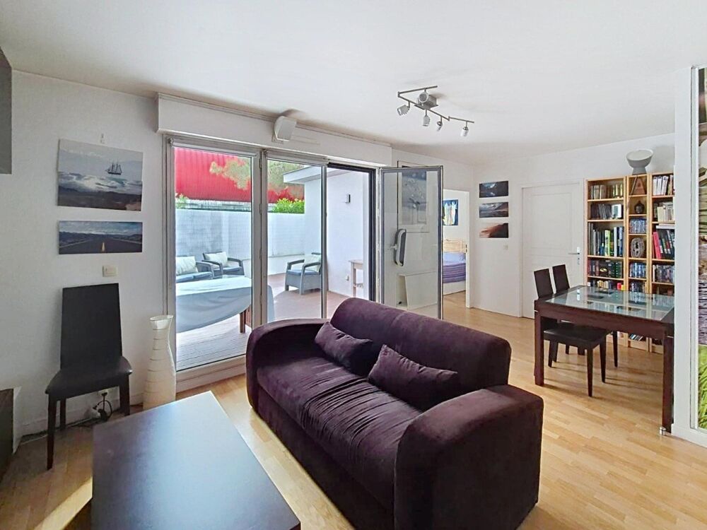 Vente Appartement Appartement deux pièces à vendre avec terrasse et parking Issy-les-moulineaux