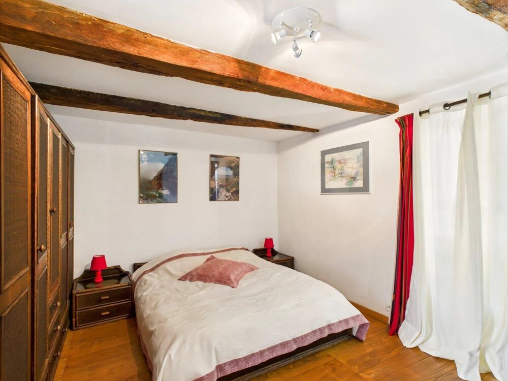 Vente Maison Maison 8 pièces de 240m² Jouqueviel