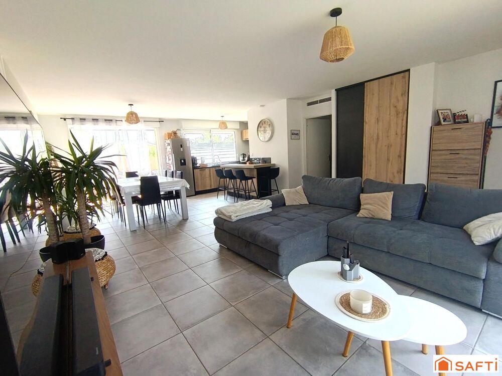 Maison contemporaine de 4 chambres avec piscine