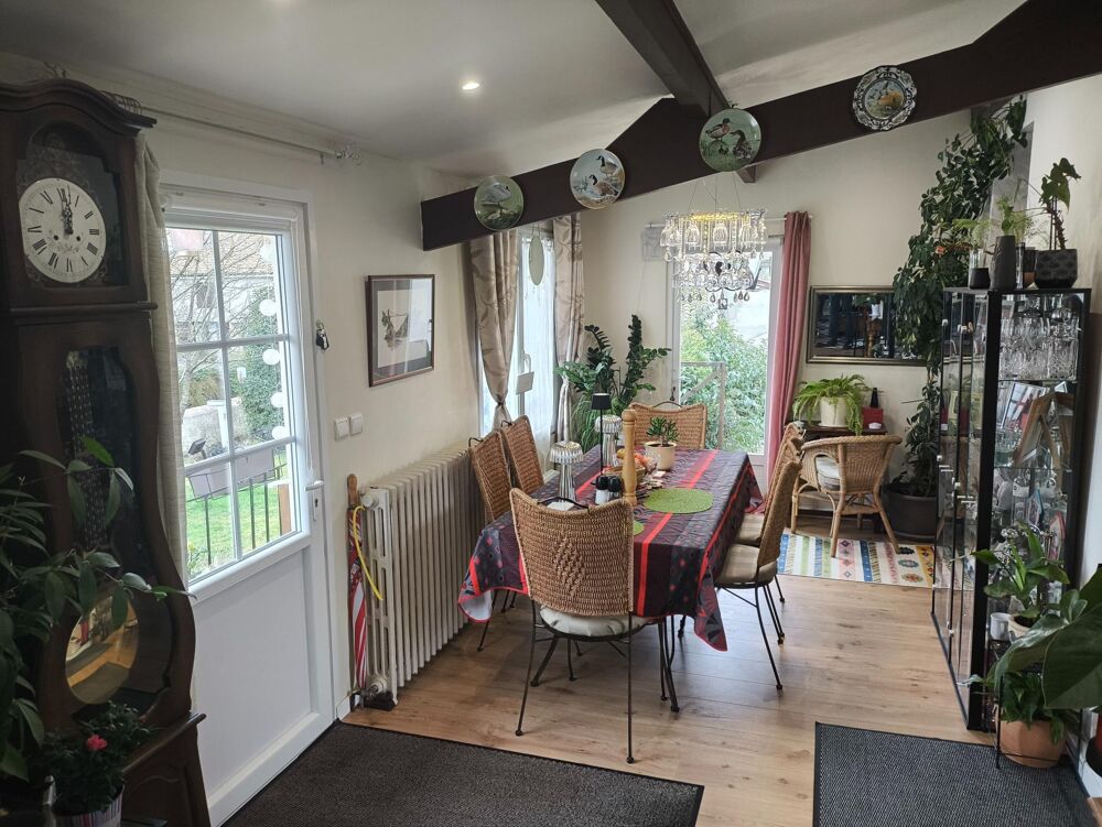 Maison de village de 145 m² avec piscine.