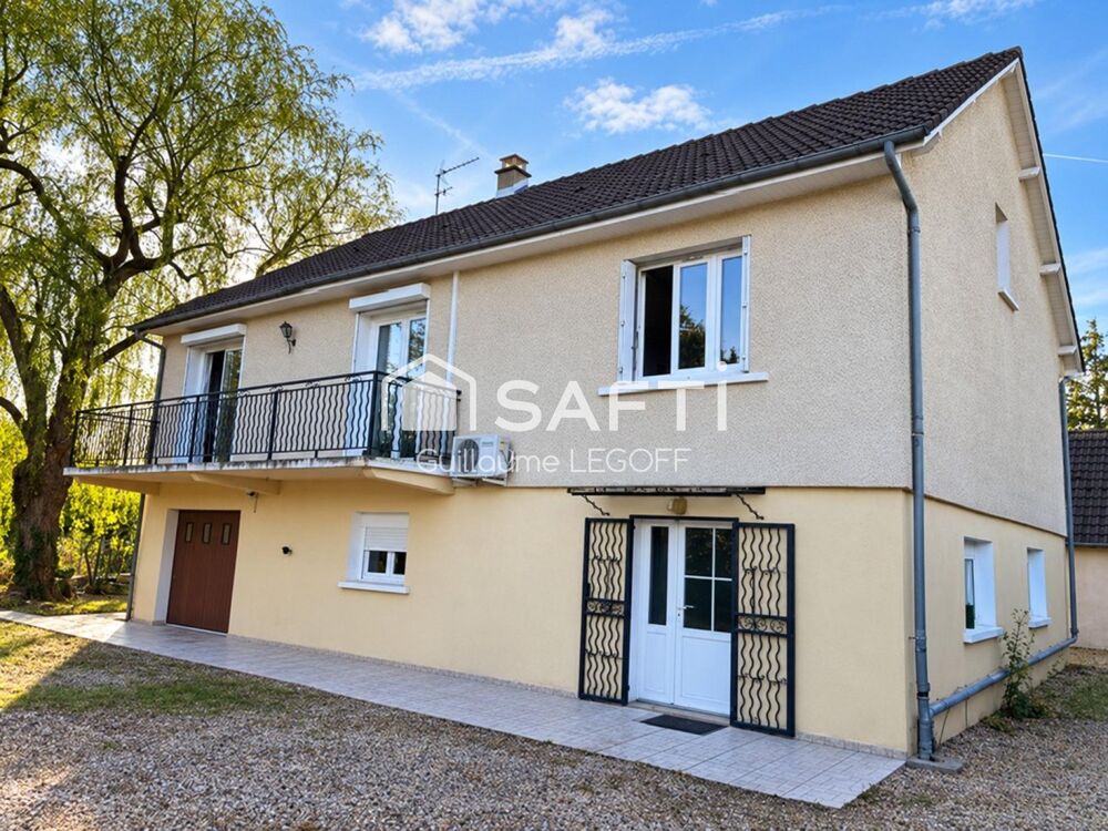 Vente Maison Maison familiale avec piscine et terrain Bourges