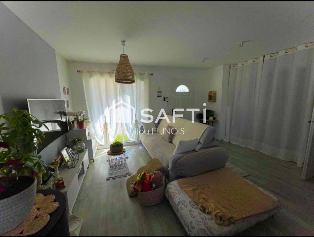 Vente Maison A ST GELAIS PAVILLON CLE EN MAIN OFFRANT 3 CHAMBRES ET GARAGE ! Saint-gelais