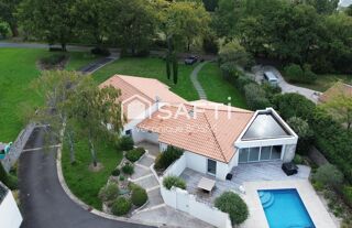  Maison � vendre 8 pi�ces 236 m�