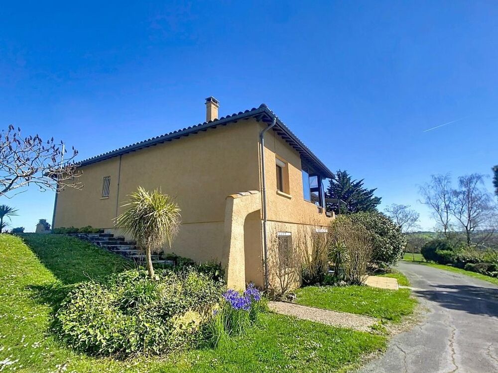 Vente Maison Villa vue panoramique avec studio et piscine Castelnau-barbarens