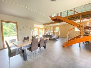  Maison  vendre 7 pices 215 m