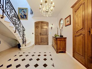  Maison � vendre 9 pi�ces 273 m�