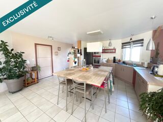  Maison � vendre 8 pi�ces 220 m�