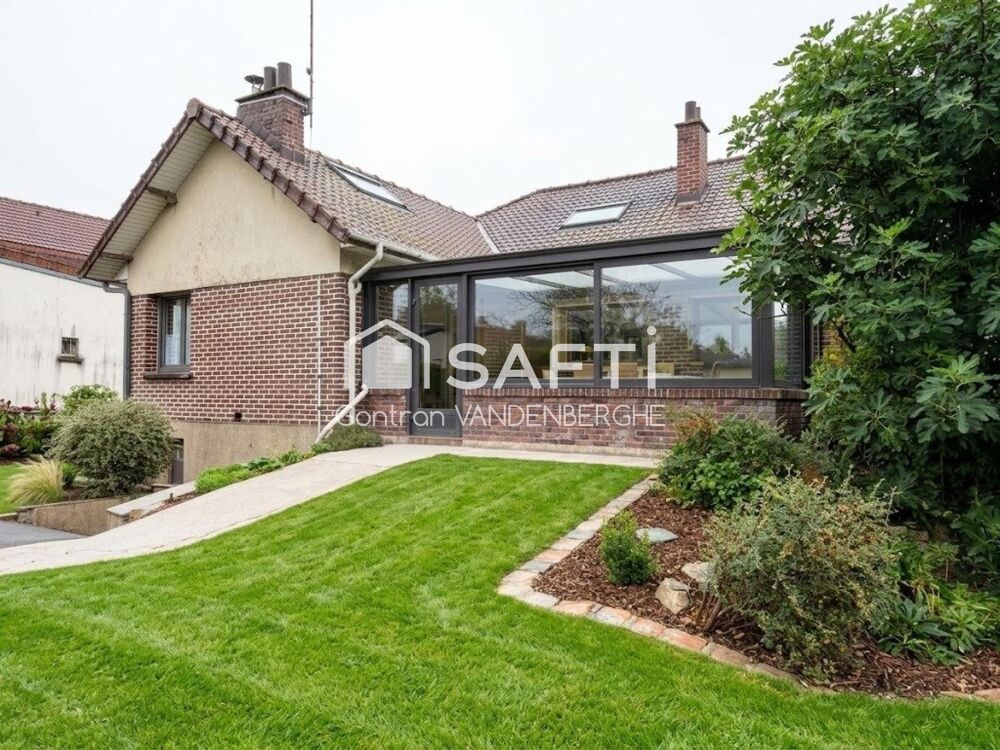 Vente Maison Maison individuelle de 120 m² sur 2 485 m² de terrain - Beau potentiel Blendecques