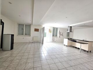  Maison � vendre 10 pi�ces 215 m�