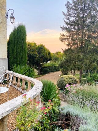  Maison à vendre 10 pièces 270 m²