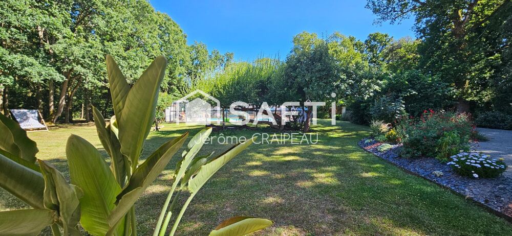 à vendre  Propriété/château Avrillé (85440)