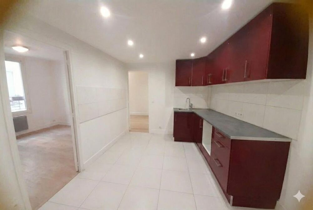 Vente Appartement très beau F2 refait à neuf Paris 11