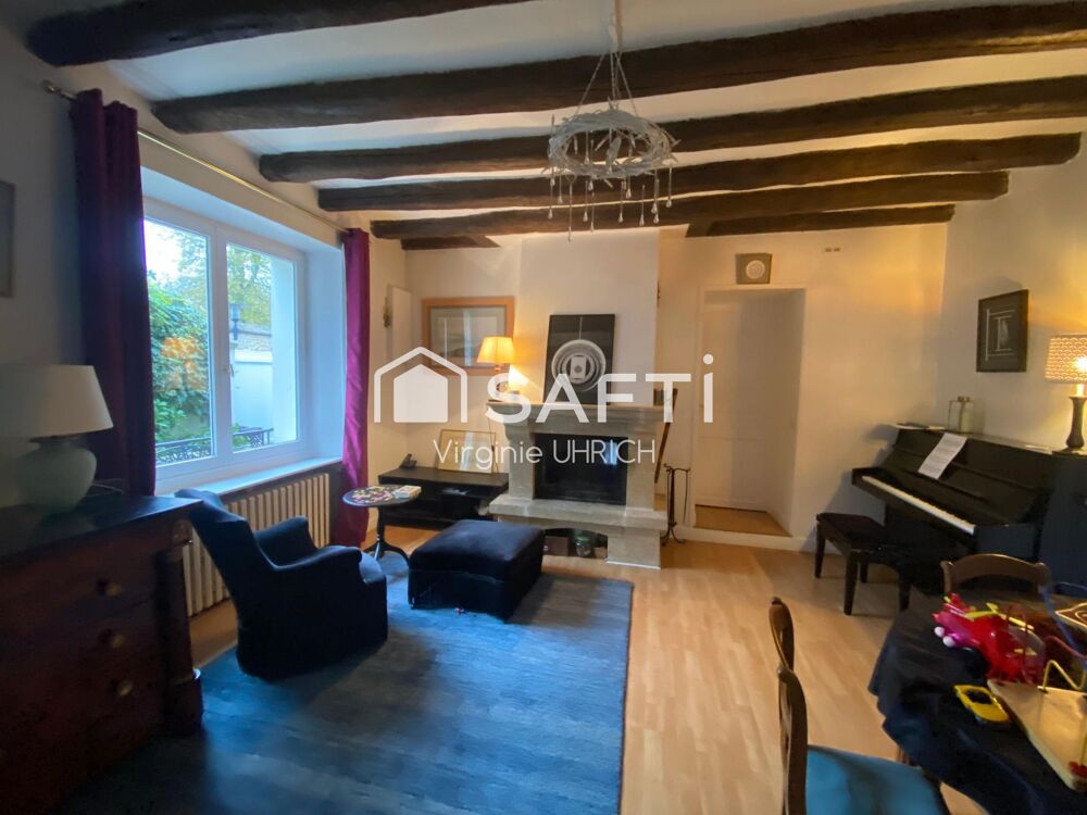 Vente Maison Maison de caractère , T6, de 200m2, sur un terrain paysager, à vendre au Manet, à Montigny-Le-Bretonneux Montigny-le-bretonneux