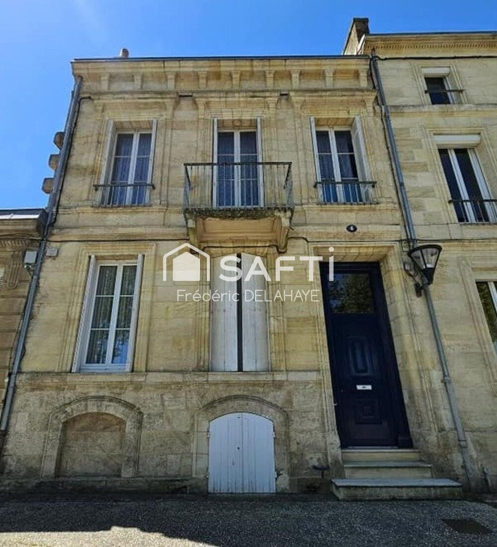 Maison de Maîtres de 198 m² - 4 chambres.