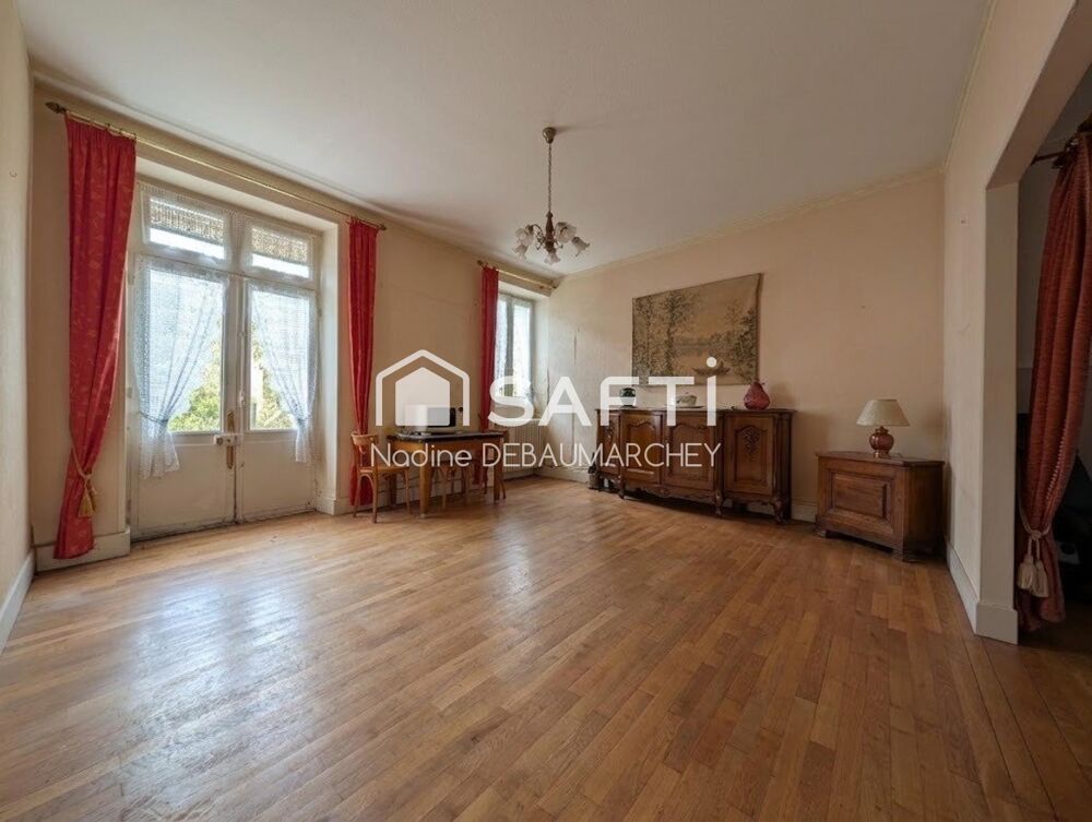 Vente Maison Maison de ville de caractère : beaux volumes, jardin et fort potentiel Genelard