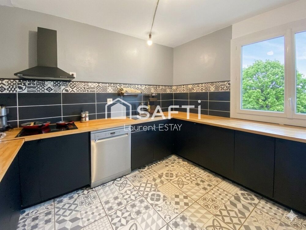 Maison rénovée T6 - 147m² sur 3700m²
