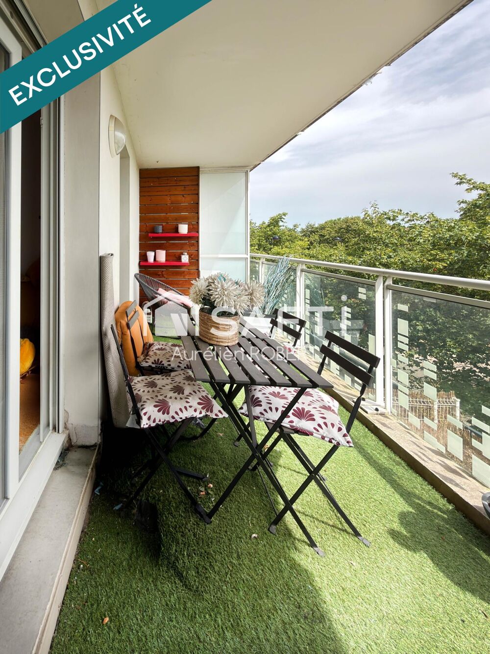 Appartement avec une belle terrasse dans une résidence sécurisée