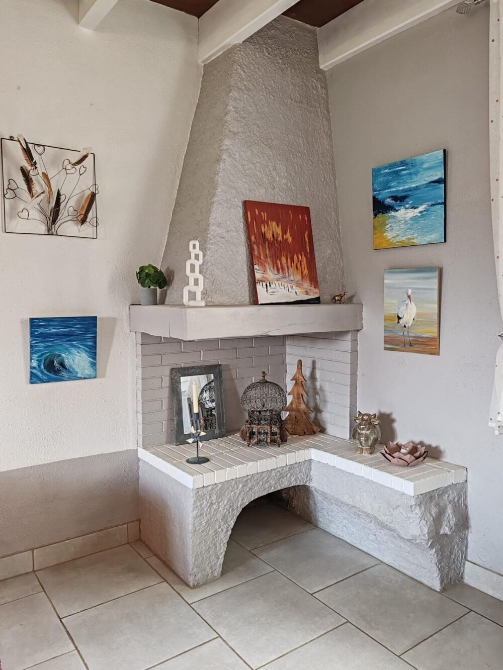 Vente Maison Si vous êtes en quête de calme et de la proximité avec la nature, cette maison est parfaitement adaptée à vos besoins ! Les gonds