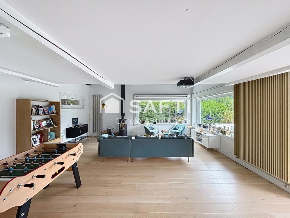  vendre  Maison La Cluse-et-Mijoux (25300)