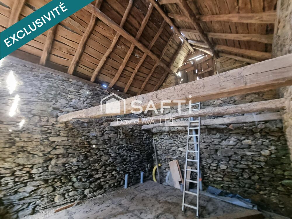 grange de 22,5 m2 au sol sur 2 étages