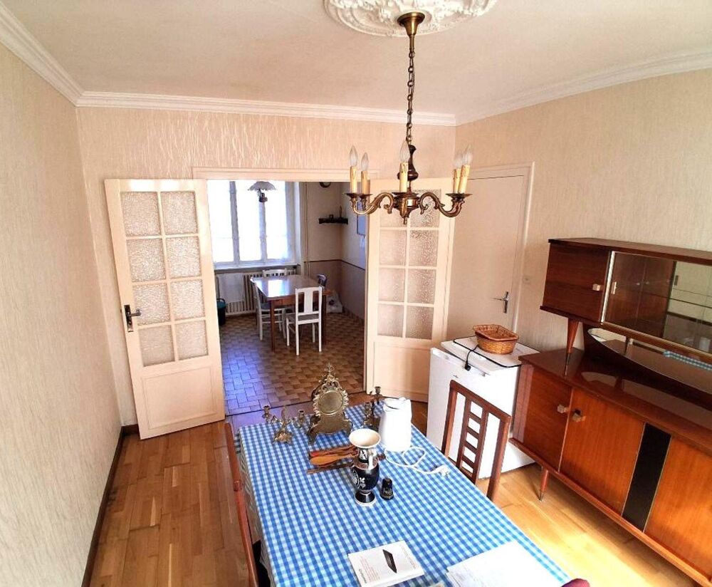 Plain-pied rare sur le secteur  fonctionnalité et emplacement privilégié à deux pas du bourg !