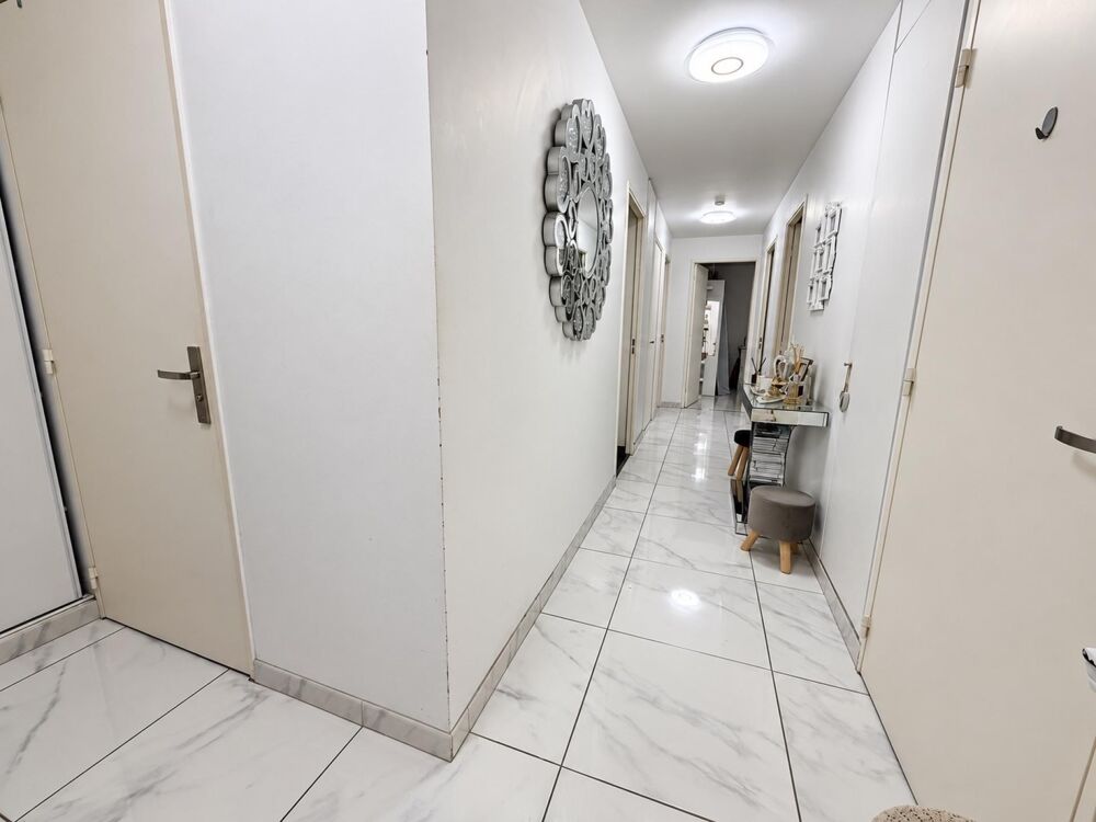 Vente Appartement Asnières – 5 pièces au 6? étage avec ascenseur Asnieres-sur-seine