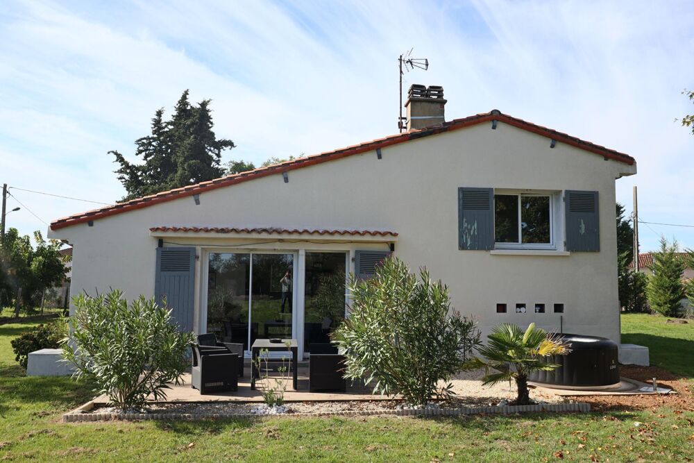 Maison 2 chambres avec garage et atelier sur terrain de 1700m2