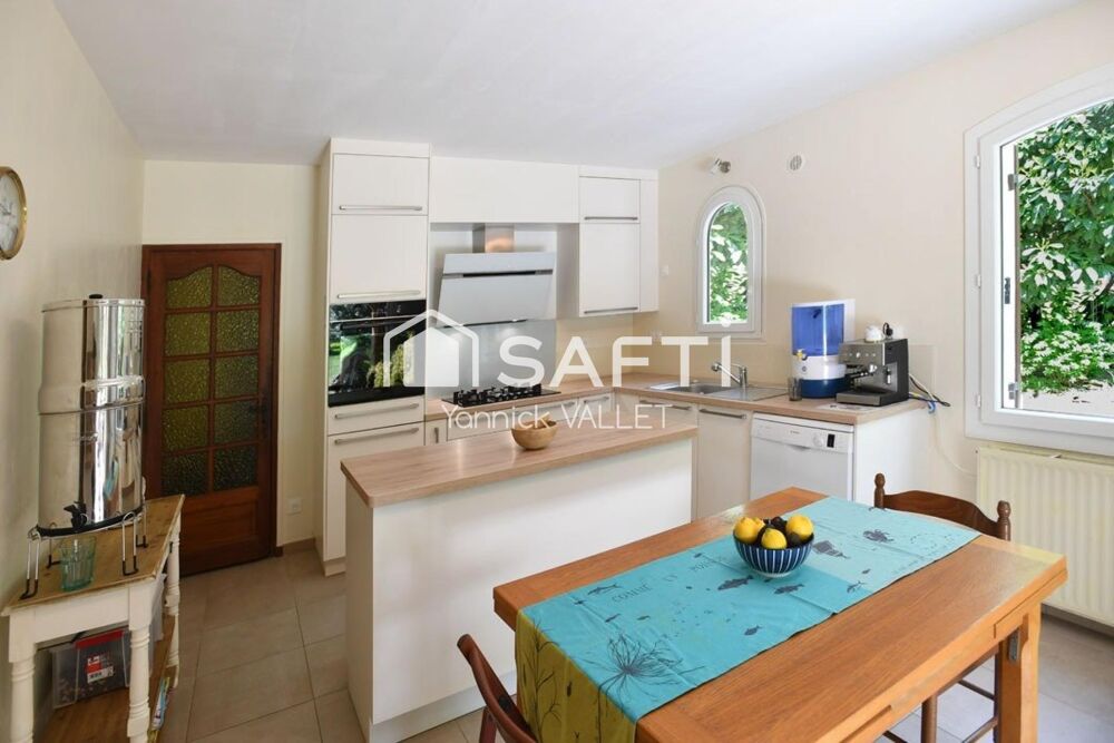 Vente Maison Joli domaine à Vendre à Vanxains (24600) Vanxains