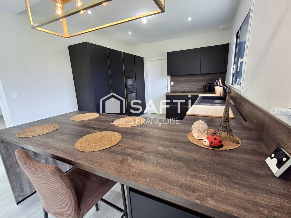Vente Maison Maison de 165m2 , 5chambres, Terrain de 415m2 Rosel