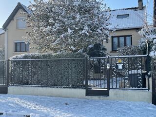  Maison � vendre 9 pi�ces 140 m�