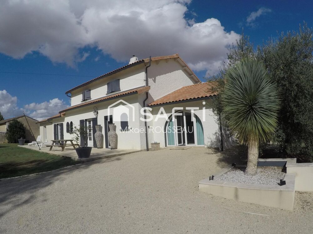 Vente Maison Propriété haut de gamme, piscine, jacuzzi, studio, grand garage Cisse