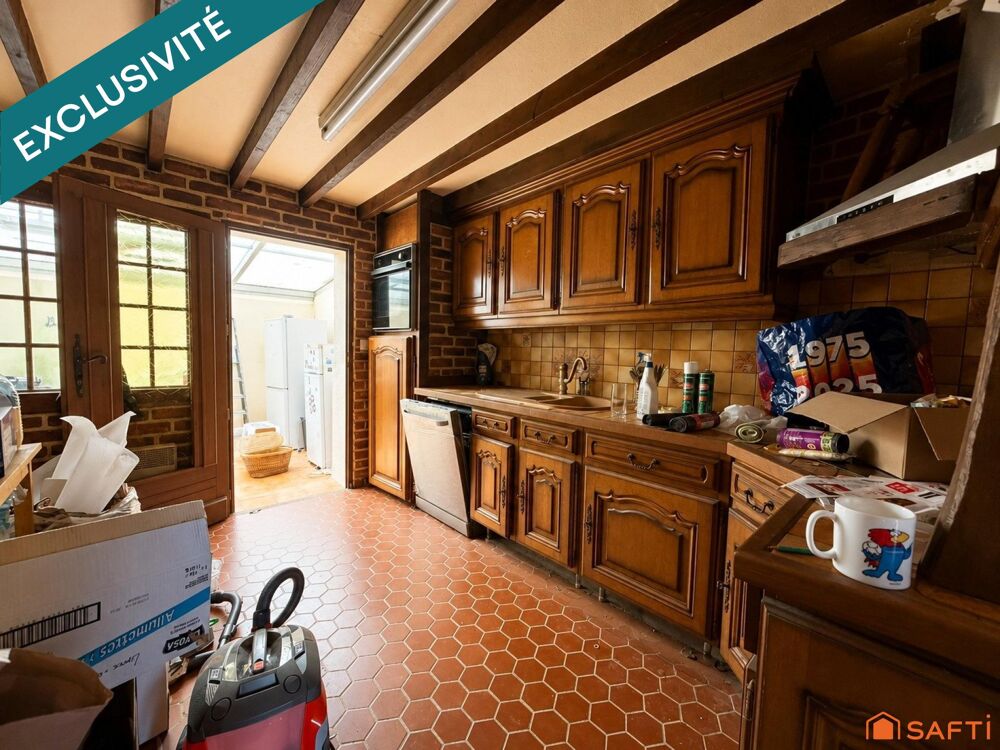Maison mitoyenne, 3 chambres, fort potentiel !